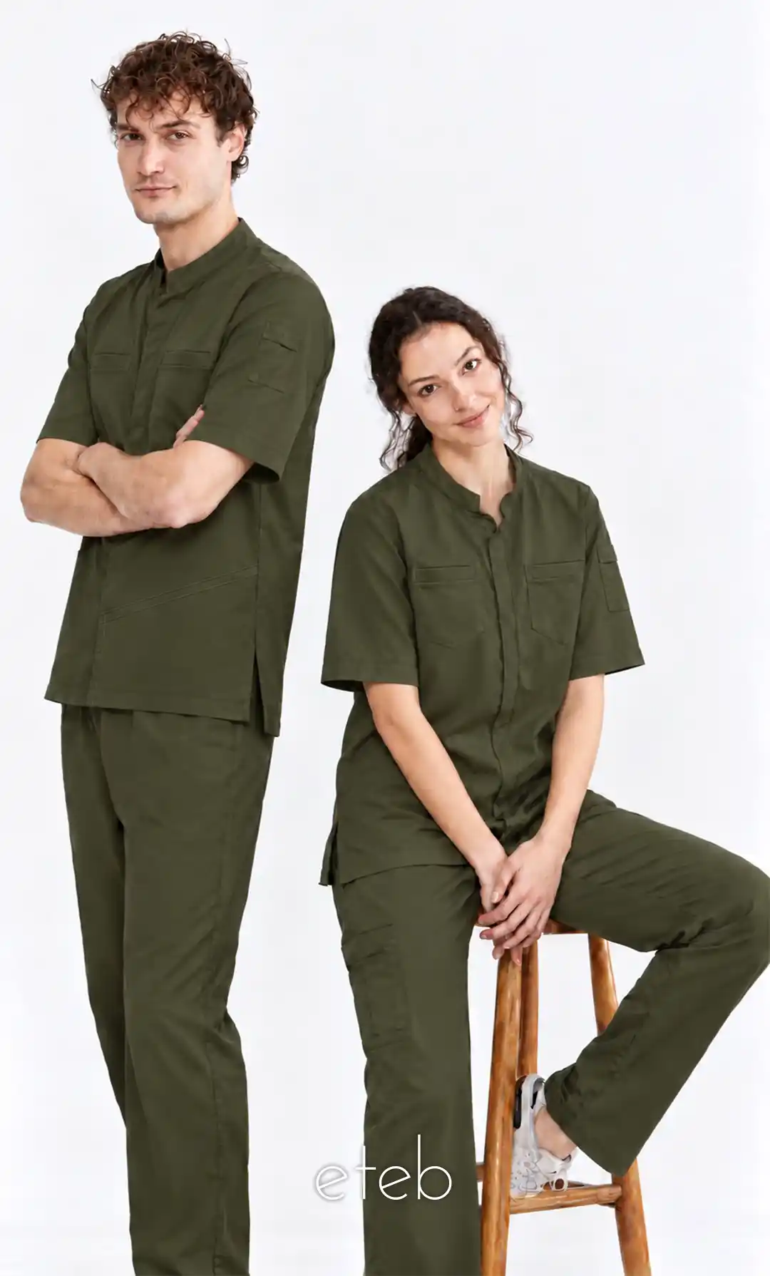 اسکراب شلوار ایزیلو یقه ایستاده زیتونی
